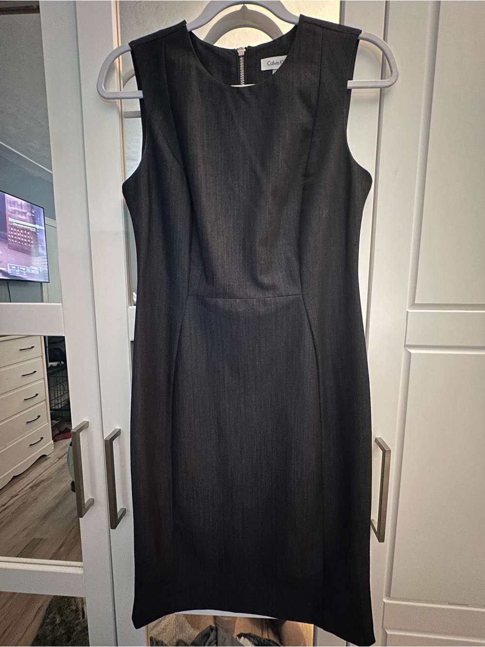 Calvin Klein Black Sleeveless Midi Sheath Dress